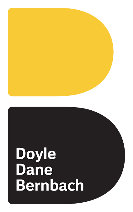 Logo da DDB, versão horizontal, em fundo transparente